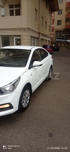 Hyundai Accent 2018, 128,000 km - 1.4 l - Bakı