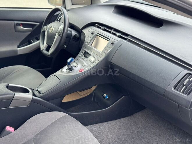 Toyota Prius 2012, 195,000 km - 1.8 l - Bakı