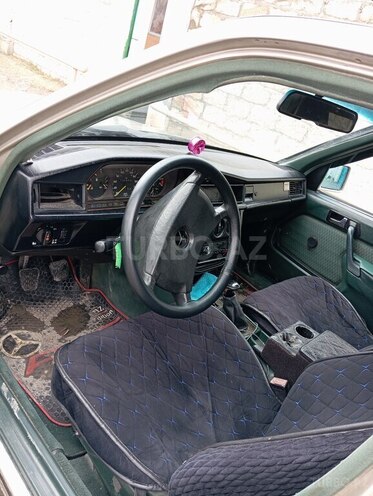 Mercedes 190 1989, 355,550 km - 2.0 л - Ucar