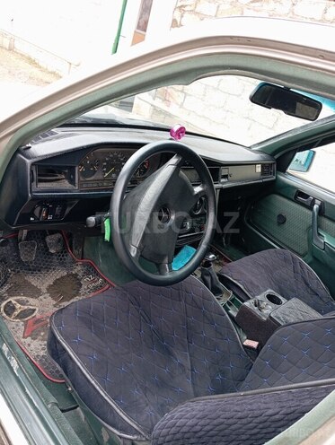 Mercedes 190 1989, 355,550 km - 2.0 л - Ucar