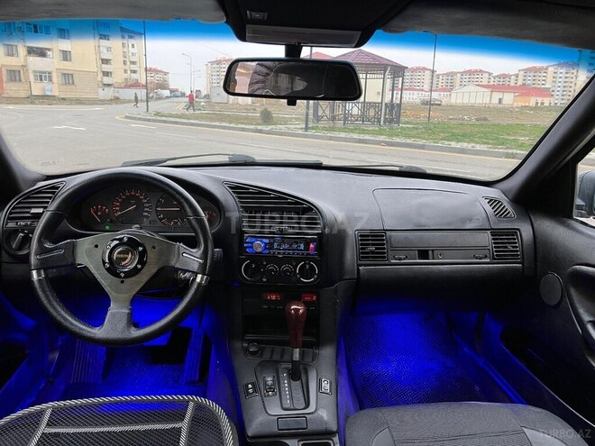 BMW 318 1994, 350,000 km - 1.8 l - Bakı