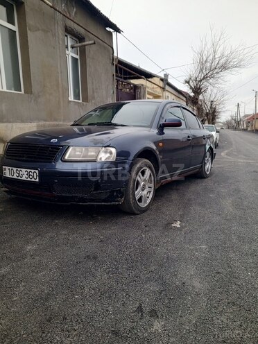 Volkswagen Passat 1998, 200,000 km - 1.8 l - Gəncə