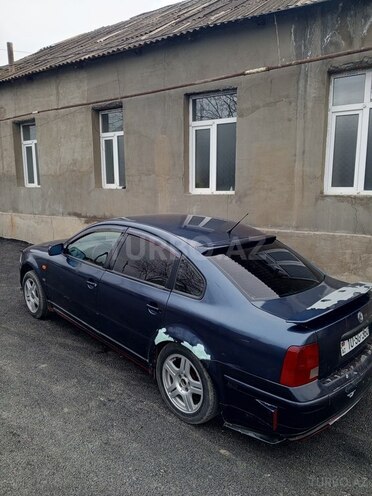 Volkswagen Passat 1998, 200,000 km - 1.8 l - Gəncə