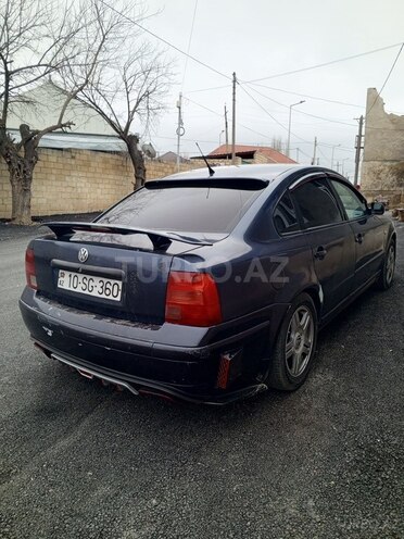 Volkswagen Passat 1998, 200,000 km - 1.8 l - Gəncə