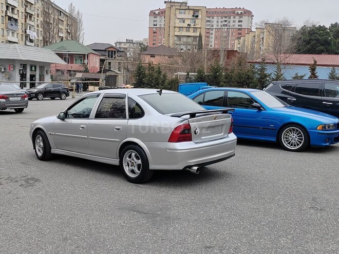 Opel Vectra 2001, 250,000 km - 1.8 l - Bakı