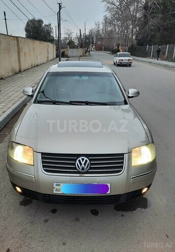 Volkswagen Passat 2004, 274,000 km - 1.8 l - Bərdə