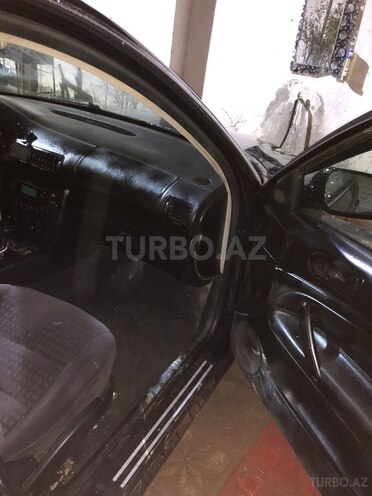 Volkswagen Passat 2002, 220,000 km - 1.8 l - Sumqayıt