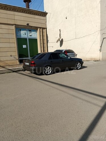 Mercedes C 180 1996, 266,379 km - 1.8 л - Cəlilabad