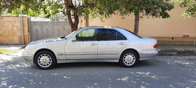 Mercedes E 280 2000, 153,340 km - 2.8 l - Salyan