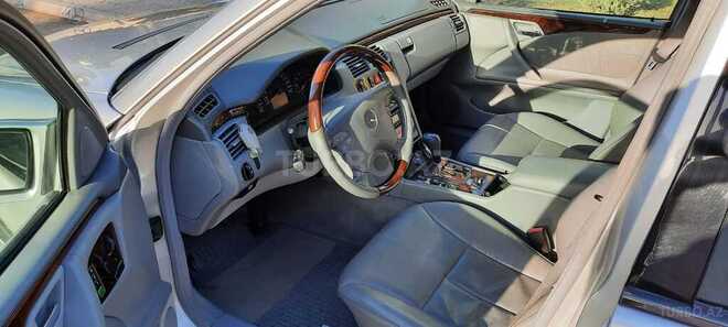 Mercedes E 280 2000, 153,340 km - 2.8 l - Salyan