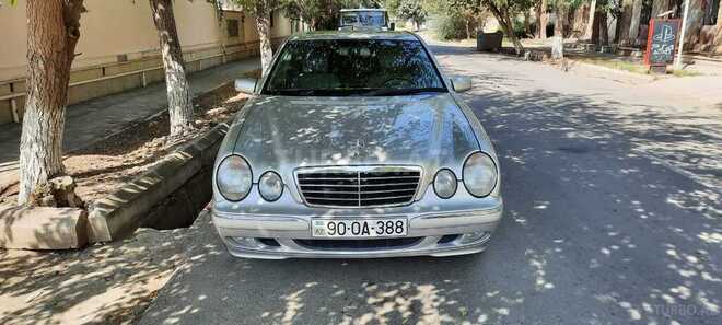 Mercedes E 280 2000, 153,340 km - 2.8 l - Salyan
