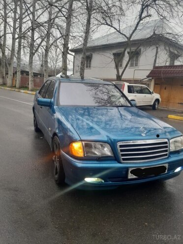 Mercedes C 240 1999, 321,456 km - 2.4 l - Bakı