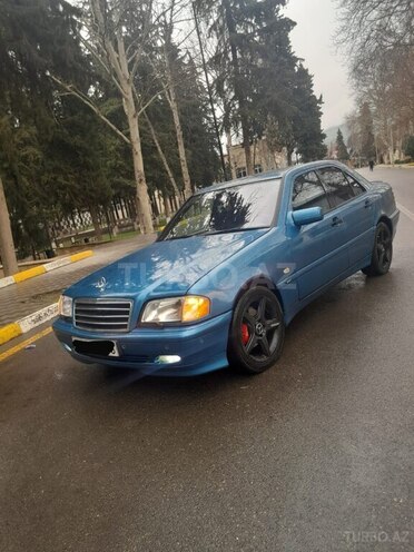 Mercedes C 240 1999, 321,456 km - 2.4 l - Bakı