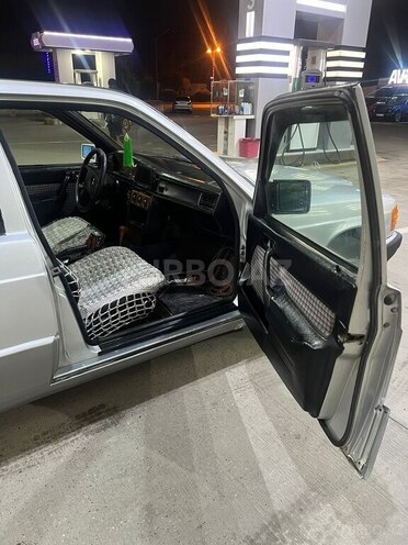 Mercedes 190 1991, 340,000 km - 2.0 l - Sumqayıt