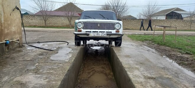 LADA (VAZ) 21011 1981, 320,000 km - 1.3 л - Bakı