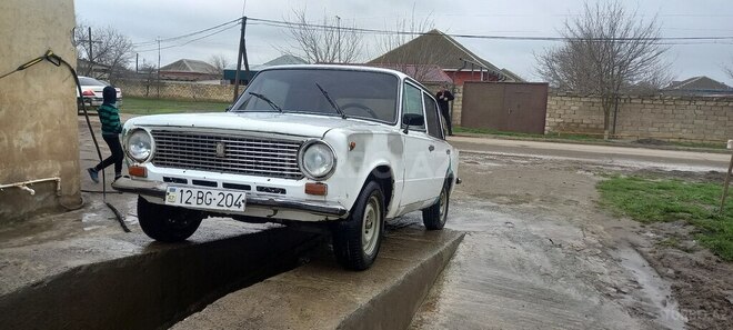 LADA (VAZ) 21011 1981, 320,000 km - 1.3 л - Bakı
