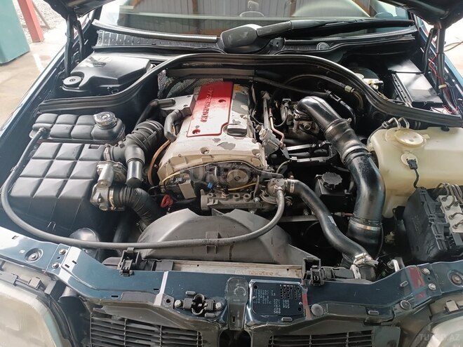 Mercedes C 230 2000, 259,114 km - 2.3 л - Şəki