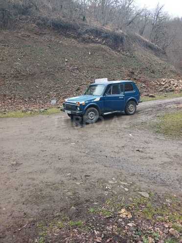LADA (VAZ) Niva 1981, 10,000 km - 1.6 л - Yardımlı
