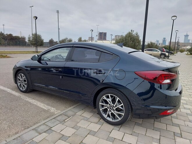 Hyundai Elantra 2019, 73,000 km - 1.6 l - Bakı