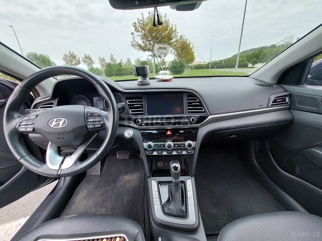 Hyundai Elantra 2019, 73,000 km - 1.6 l - Bakı
