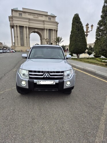 Mitsubishi Pajero 2007, 200,000 km - 3.0 l - Gəncə