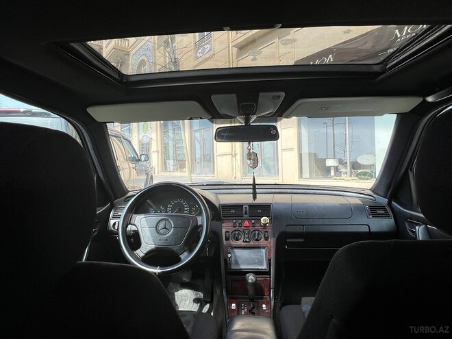 Mercedes C 200 1998, 330,000 km - 2.0 l - Bakı