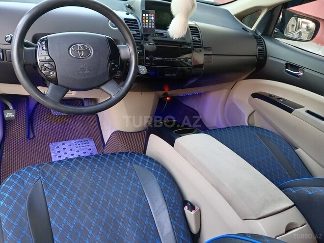 Toyota Prius 2005, 199,000 km - 1.5 l - Yevlax