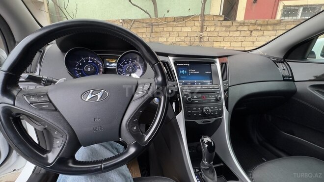 Hyundai Sonata 2013, 211,384 km - 2.0 l - Bakı