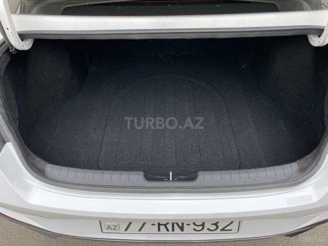 Hyundai Elantra 2021, 93,600 km - 1.6 l - Bakı