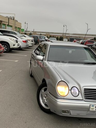 Mercedes E 230 1996, 229,000 km - 2.3 l - Bakı