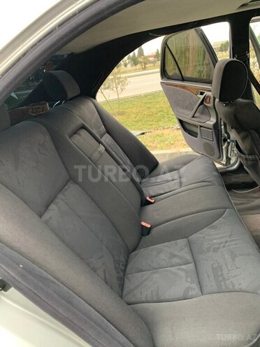 Mercedes E 230 1996, 229,000 km - 2.3 l - Bakı