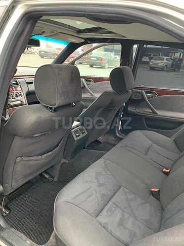 Mercedes E 230 1996, 229,000 km - 2.3 l - Bakı