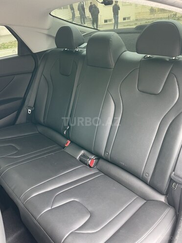 Hyundai Elantra 2021, 93,600 km - 1.6 l - Bakı