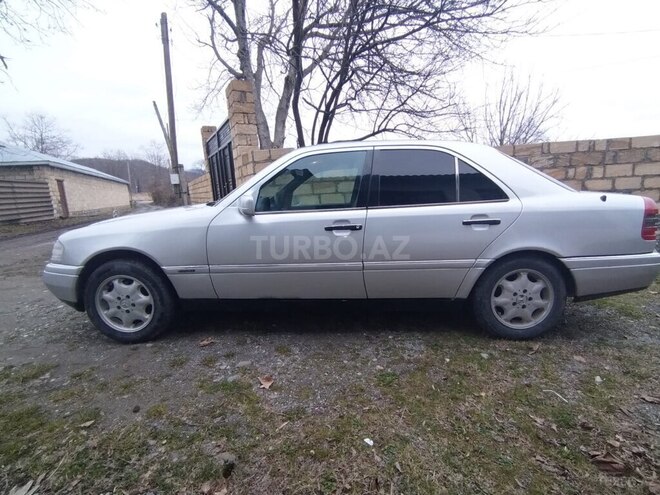 Mercedes C 180 1996, 385,371 km - 1.8 l - Qəbələ