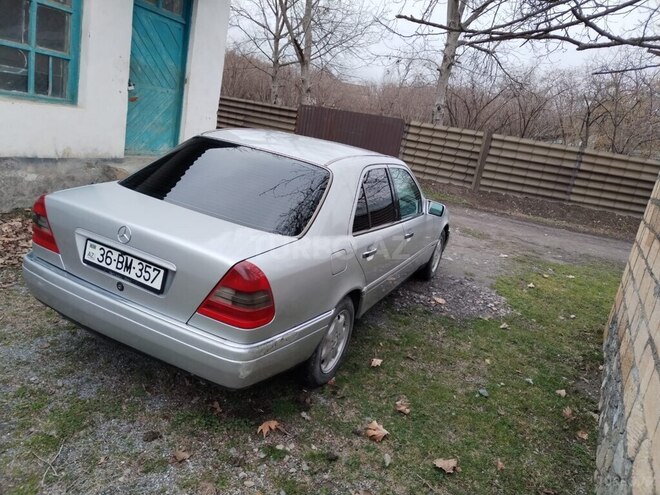 Mercedes C 180 1996, 385,371 km - 1.8 l - Qəbələ