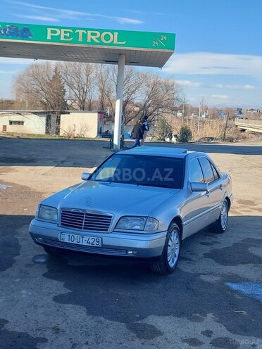Mercedes C 220 1995, 429,526 km - 2.2 l - Füzuli