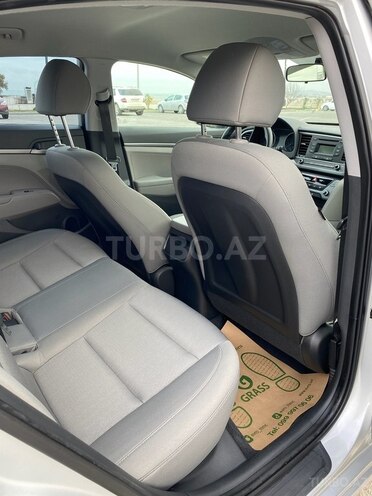 Hyundai Elantra 2016, 115,873 km - 2.0 l - Sumqayıt