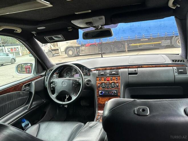 Mercedes E 240 2000, 340,000 km - 2.4 l - Bakı