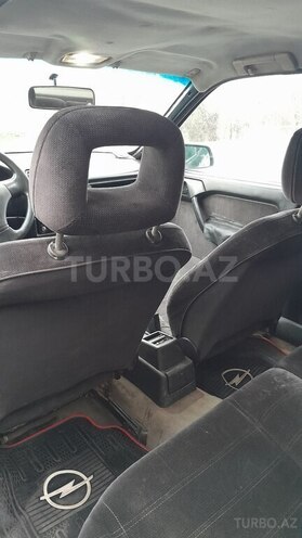 Opel Vectra 1990, 312,458 km - 1.6 l - Zaqatala