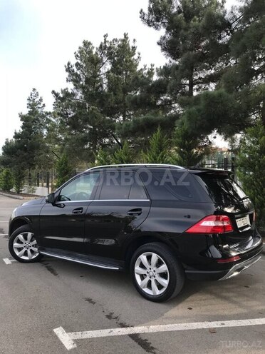 Mercedes ML 300 2014, 158,000 km - 3.5 l - Quba