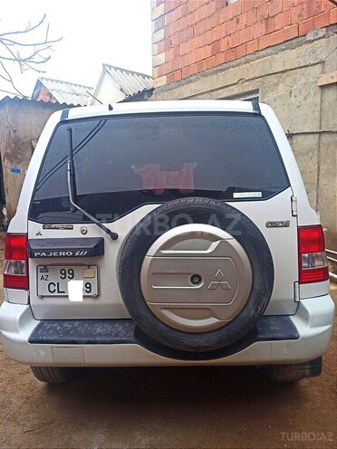 Mitsubishi Pajero io 2001, 312,000 km - 2.0 l - Bakı