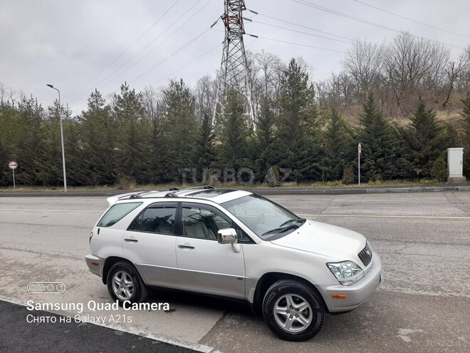 Lexus RX 300 2001, 228,000 km - 3.0 l - Qusar
