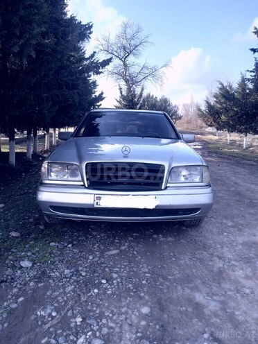 Mercedes C 200 1995, 200,000 km - 2.0 л - Sabirabad