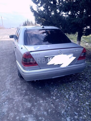 Mercedes C 200 1995, 200,000 km - 2.0 л - Sabirabad