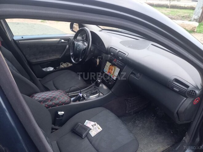 Mercedes C 220 2002, 235,000 km - 2.2 l - Sumqayıt
