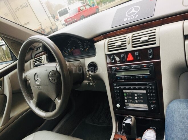 Mercedes E 240 2000, 280,000 km - 2.4 l - Gəncə