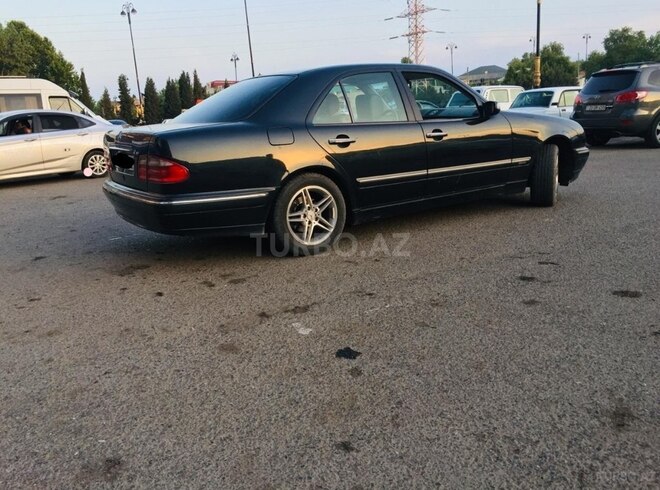 Mercedes E 240 2000, 280,000 km - 2.4 l - Gəncə