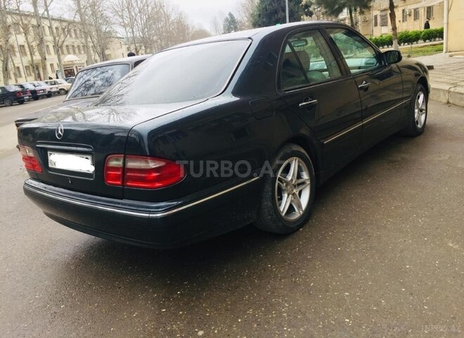 Mercedes E 240 2000, 280,000 km - 2.4 l - Gəncə