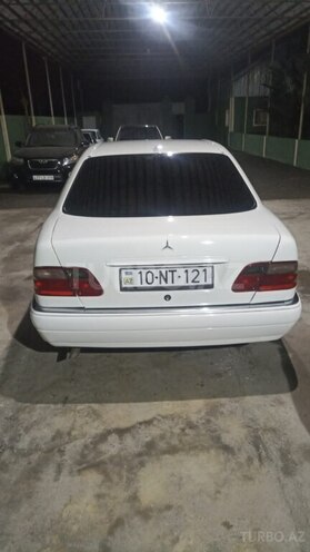 Mercedes E 220 1998, 254,896 km - 2.0 л - Bərdə