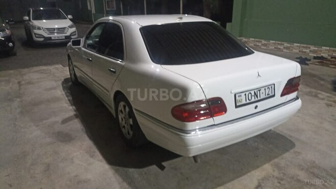 Mercedes E 220 1998, 254,896 km - 2.0 л - Bərdə